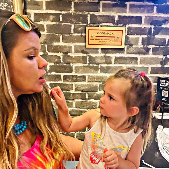 Meet your Posher, Kelly - Picture 13 of 14